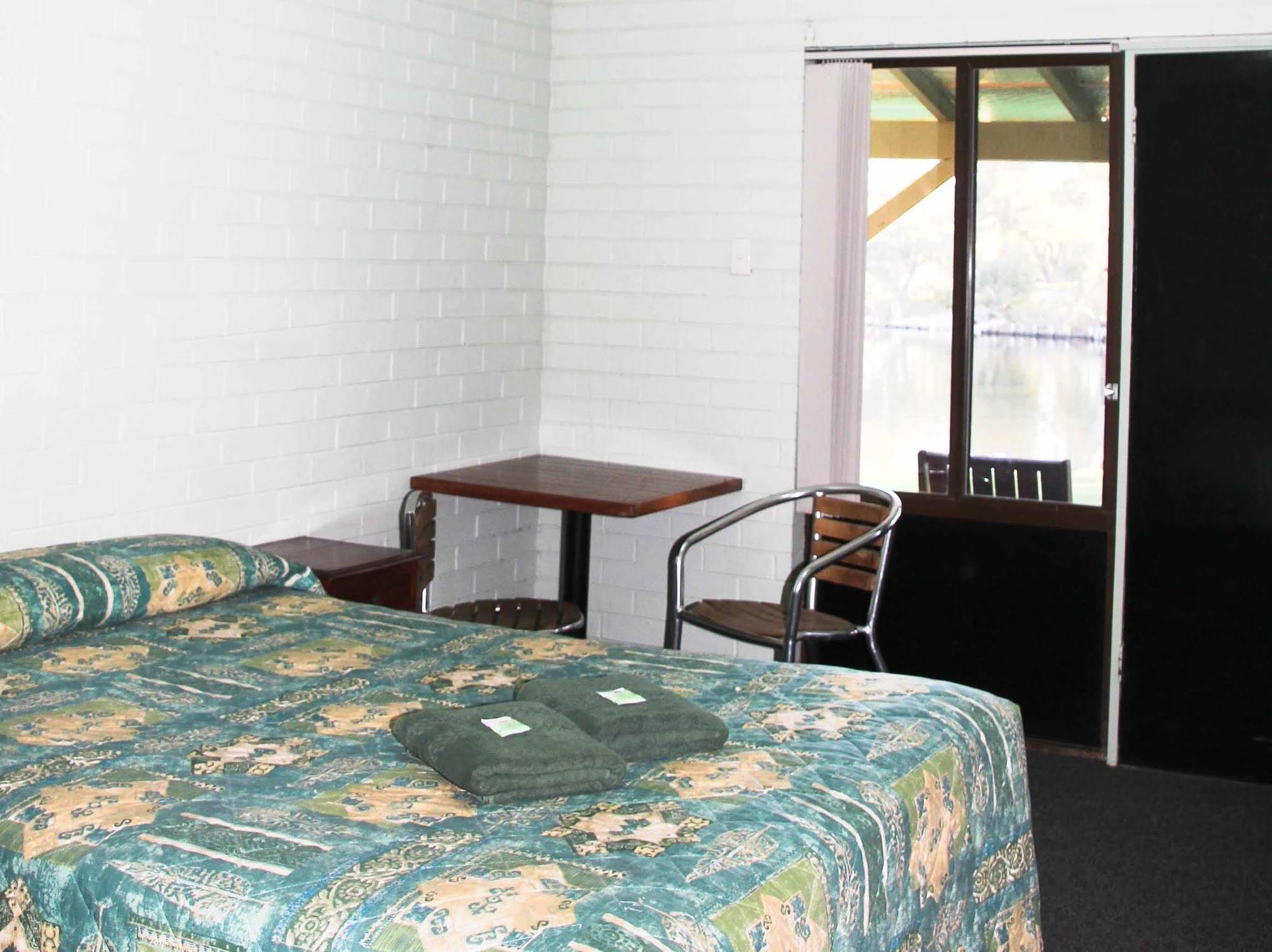 Ravenswood Hotel Экстерьер фото